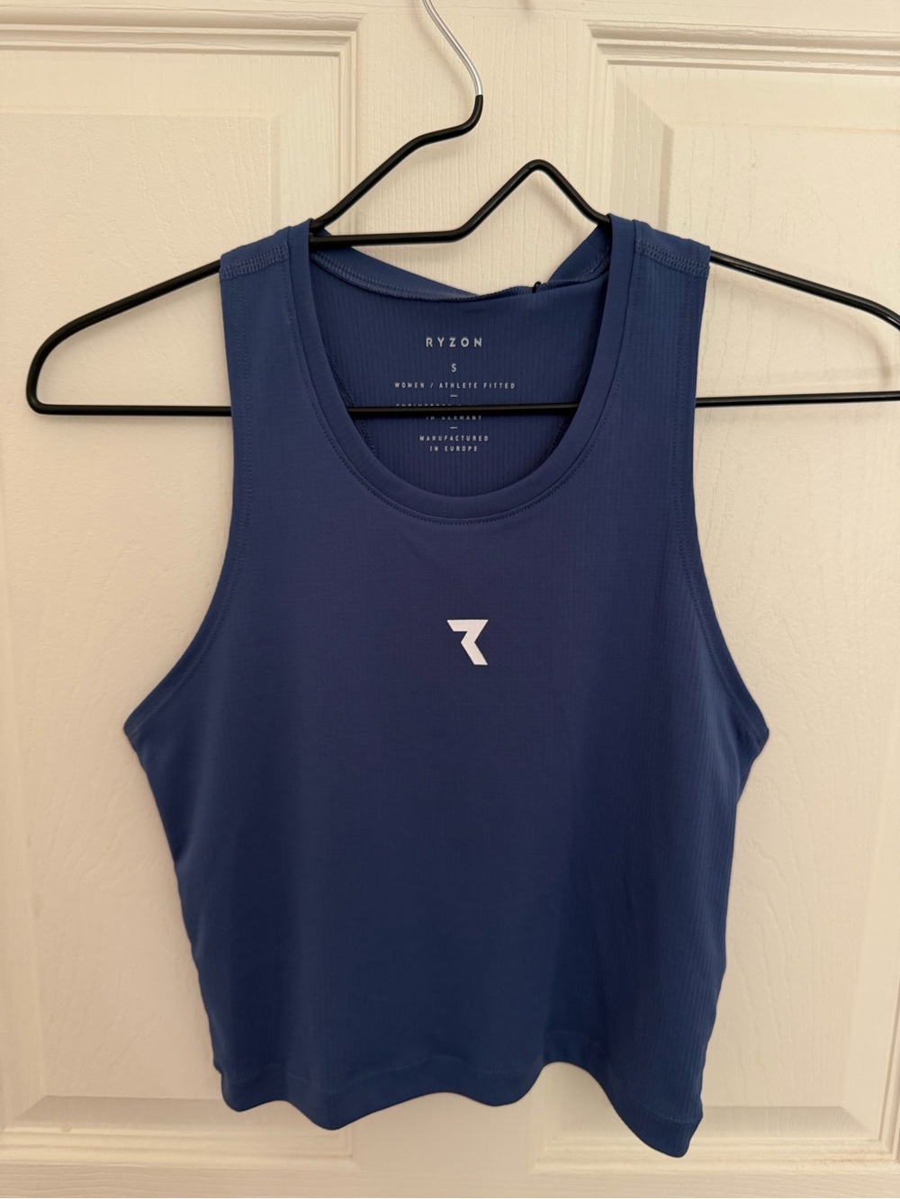 Women's Navy Athletic Crop Tank Top